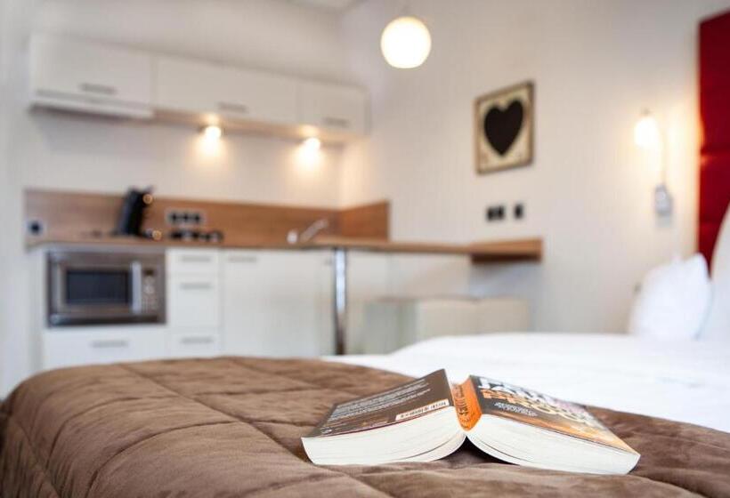 标准单人间, Apartmenthouse Rülzheim