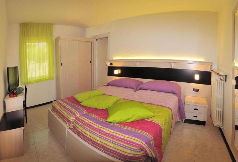 스탠다드 룸, Albergo Alla Torre