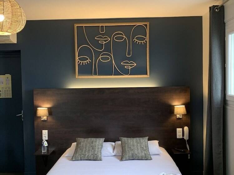 패밀리 룸, Logis Hôtel Aux Berges De L Aveyron