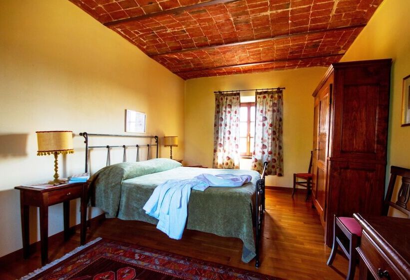 Полулюкс, Relais Castello Di Razzano