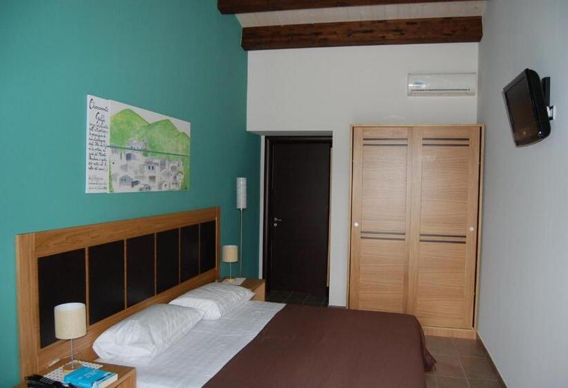 اتاق استاندارد, Terre Iblee Resort
