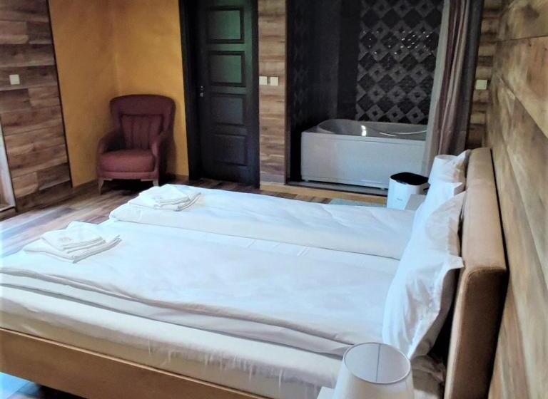 Дом 1 Спальня, Leshtenski Rai Guest House