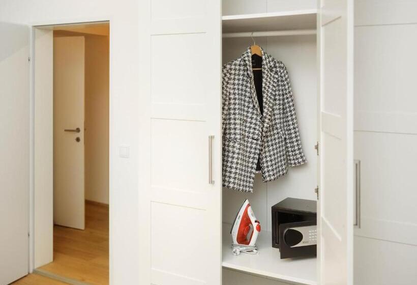 스위트, Jimmy S Apartments Dandelion