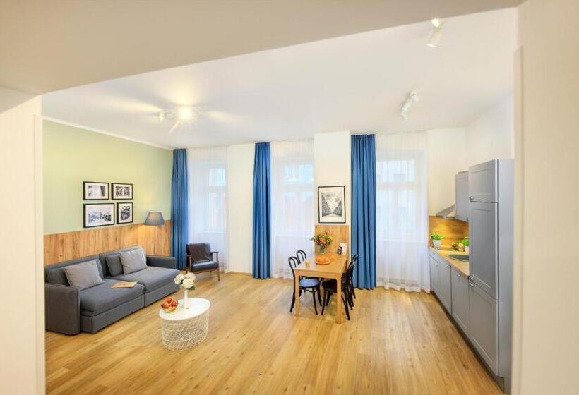 스위트, Jimmy S Apartments Dandelion