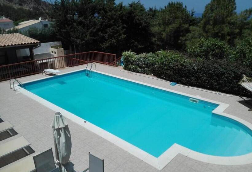 اتاق لوکس, Villa Giulia Tonnara Di Bonagia