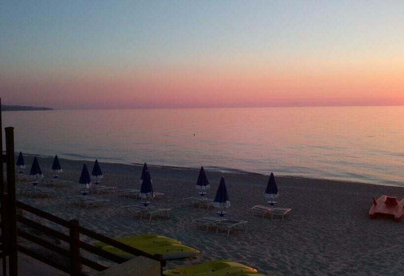 آپارتمان 1 خوابه, Villaggio Residence Emmesse