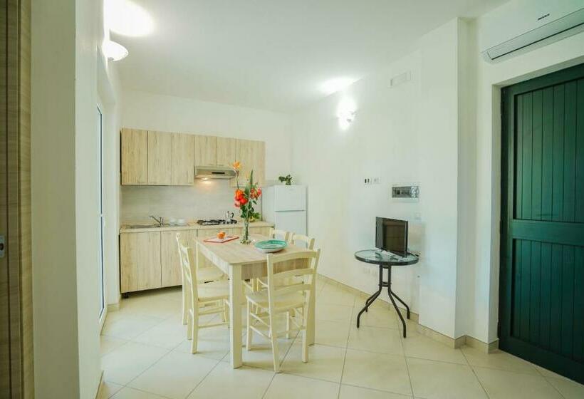 آپارتمان 1 خوابه, Villaggio Residence Emmesse