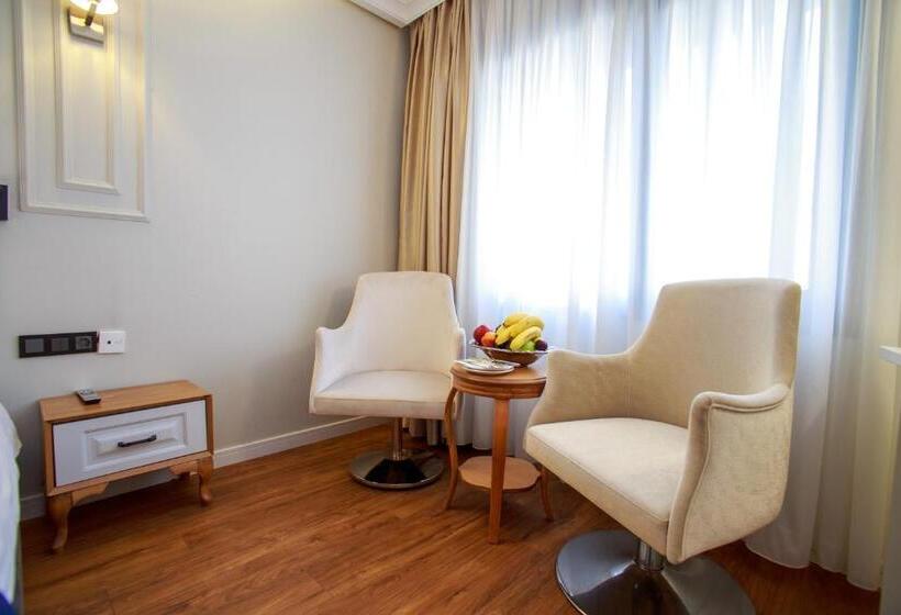 Трехместный Номер Superior, Mitte Port Hotel Konak Izmir