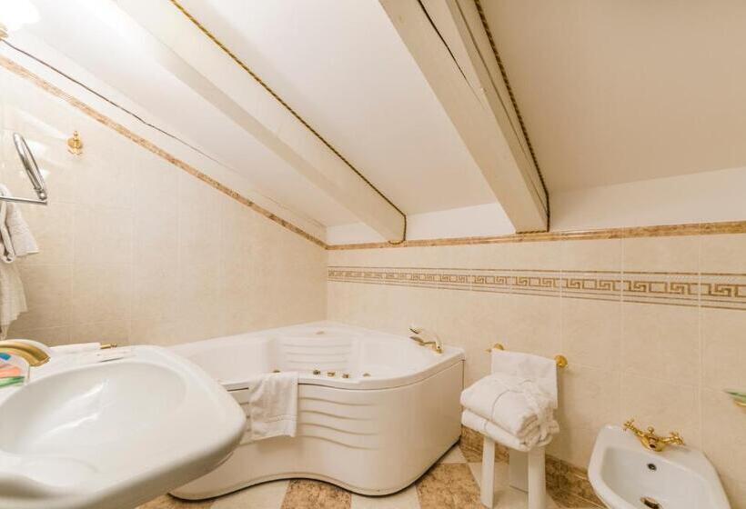 디럭스 스위트, Villa Fiorita