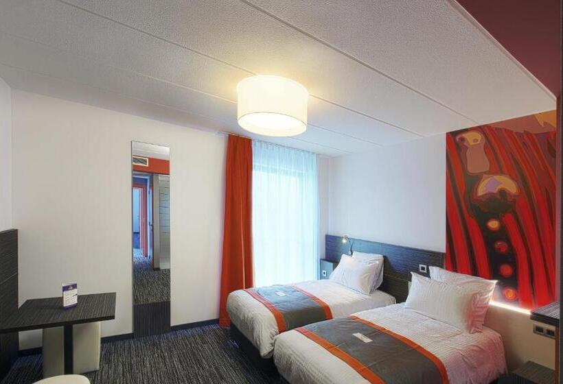 Номер Стандарт, Orange Hotel La Louvière