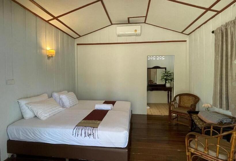 デラックスバンガロー, Marina Resort Koh Phayam Ranong