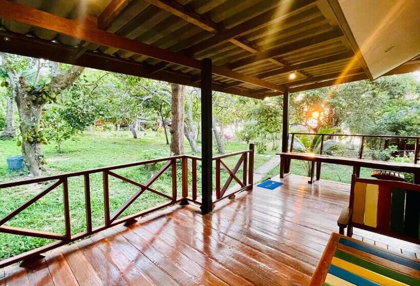 Семейный Номер Вид на Сад, Marina Resort Koh Phayam Ranong