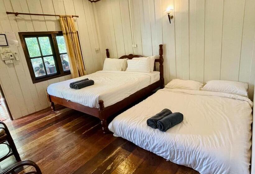 Бунгало Стандарт Вид на Море, Marina Resort Koh Phayam Ranong
