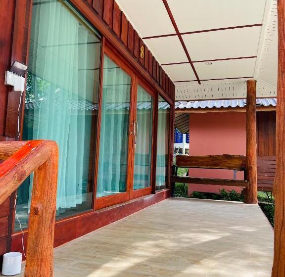 Люкс Кровать Кинг, Marina Resort Koh Phayam Ranong