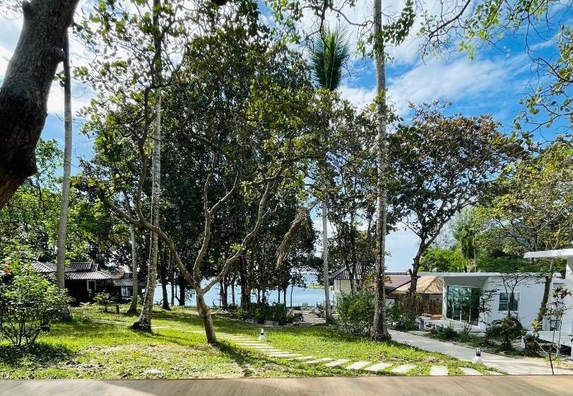 Люкс Кровать Кинг, Marina Resort Koh Phayam Ranong