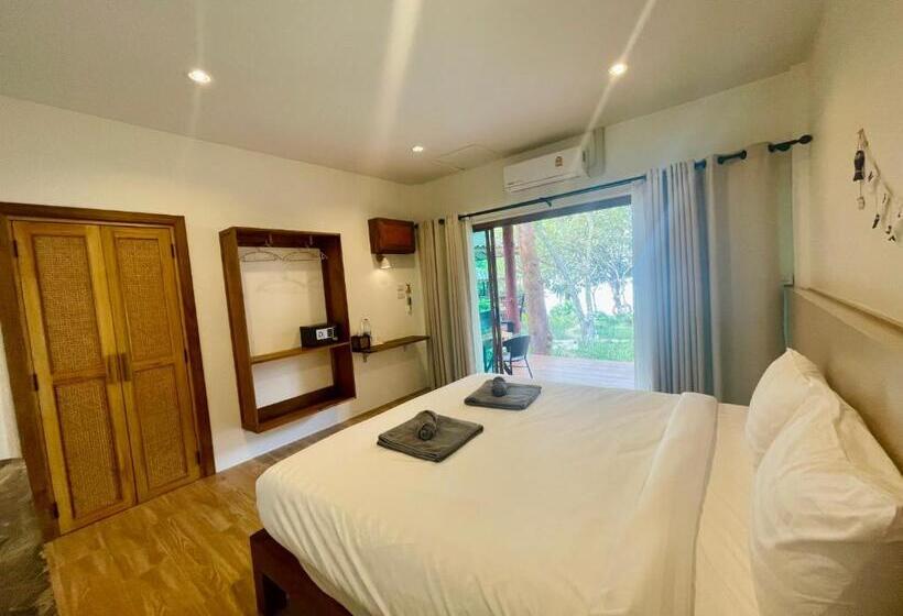 オーシャンビュージュニアスイート, Marina Resort Koh Phayam Ranong