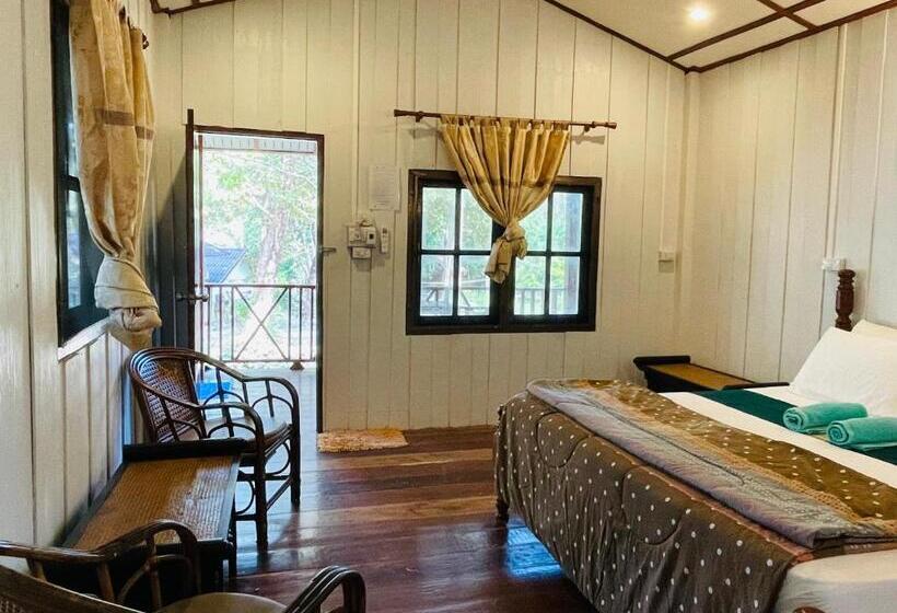 Бунгало Стандарт Вид на Море, Marina Resort Koh Phayam Ranong