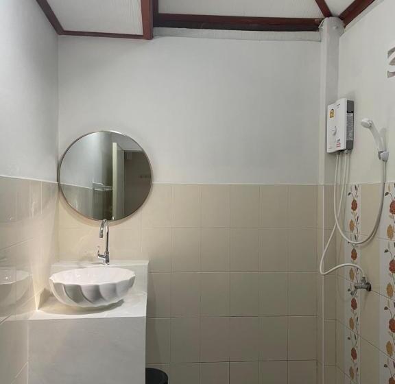 デラックスバンガロー, Marina Resort Koh Phayam Ranong