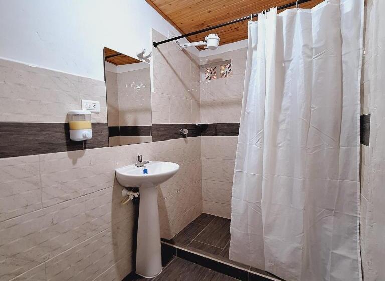 Номер Стандарт Трехместный, Hostal Colombian Gold