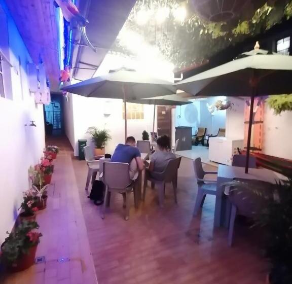 Четырехместный Номер Стандарт, Hostal Colombian Gold