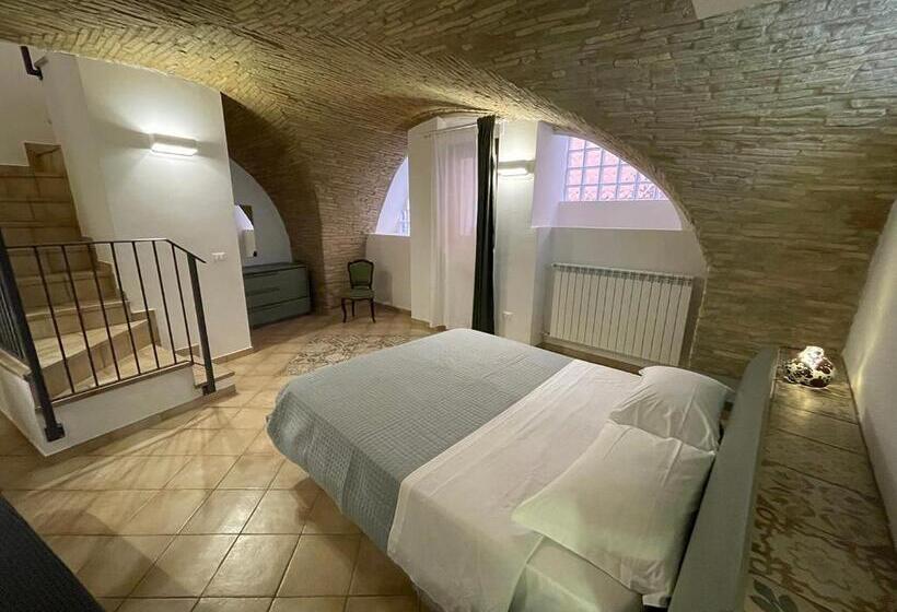 اتاق دوبلکس, B&b Sacca