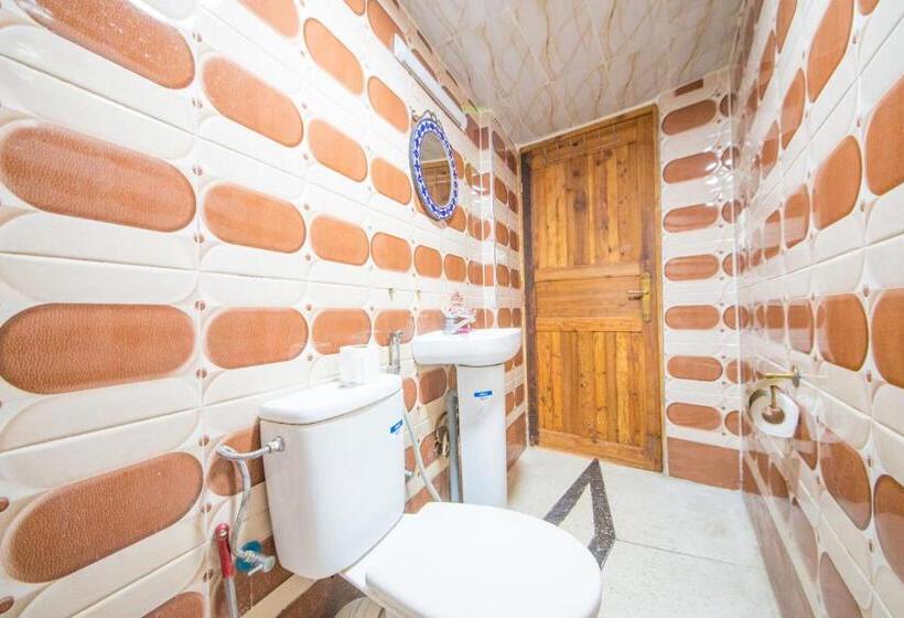 اتاق استاندارد سه نفره, Riad Haddaji Fes