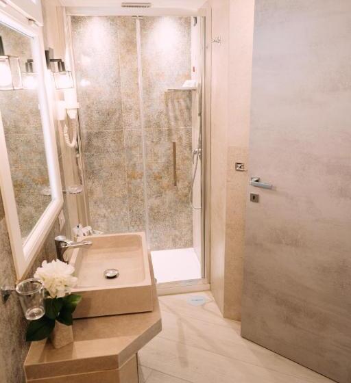 اتاق پریمیوم چهارنفره, Affittacamere La Magnolia