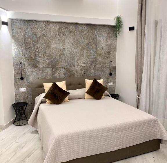 اتاق پریمیوم چهارنفره, Affittacamere La Magnolia