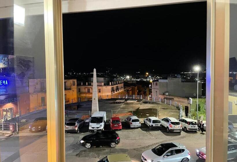اتاق اکونومی, B&b Centrale