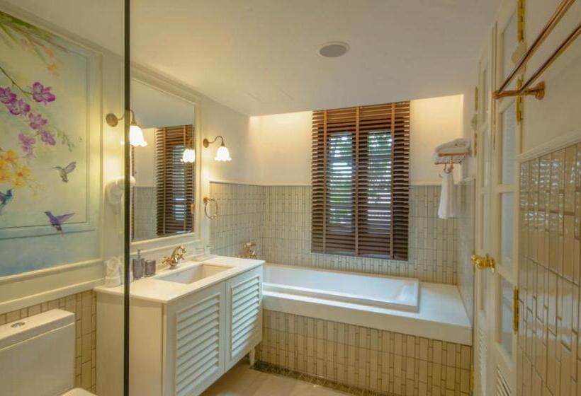 Номер Deluxe, Buri Sriping Riverside Resort & Spa   Sha Extra Plus