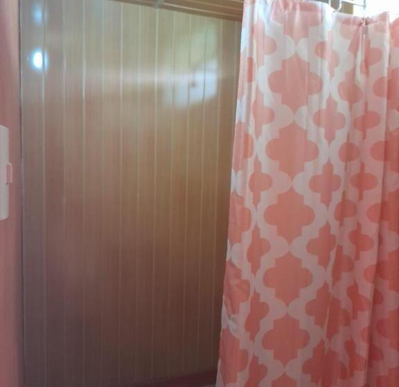 Номер Стандарт Трехместный, Hostal & Cabins Lidia S House, Forest And Ocean View