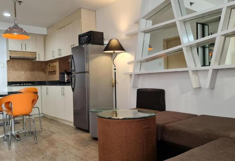 آپارتمان 2 خوابه, Sea Residences   Condo R Us
