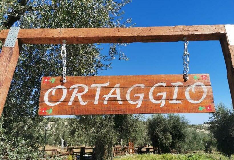 Трехместный Номер Стандарт Вид на Бассейн, Agriturismo Passione Natura