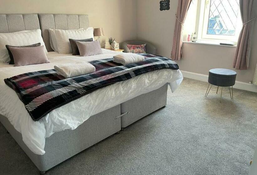 Номер Deluxe Вид на Озеро, Whinburn Guest House