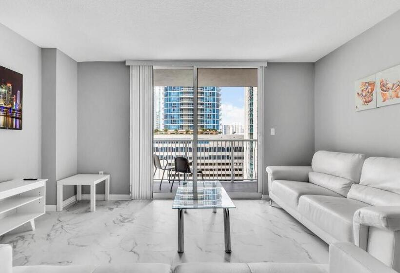 스위트, Elite Brickell Studio On The Bay