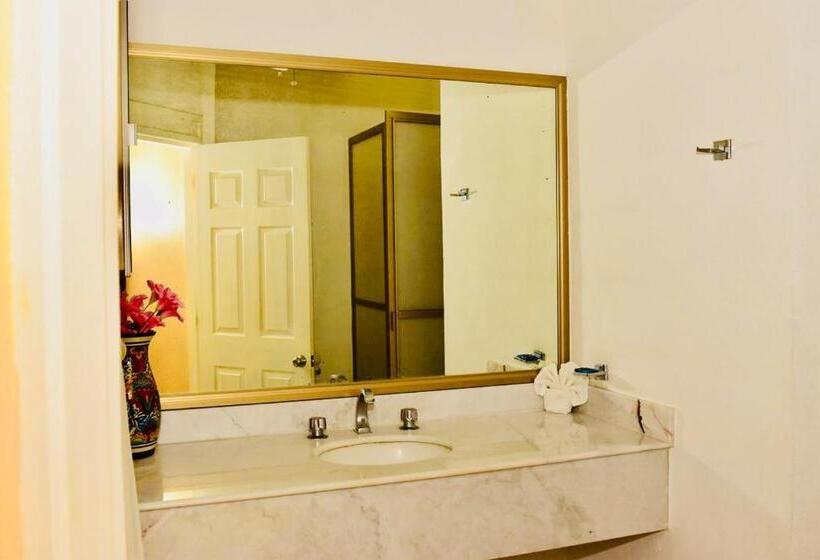 ガーデンビュースタンダード４ベッドルーム, Villa Para 5 Personas 4 Adultos Y 1 Menor En Hotel Tsoro Ixtapa Wifi Gratis