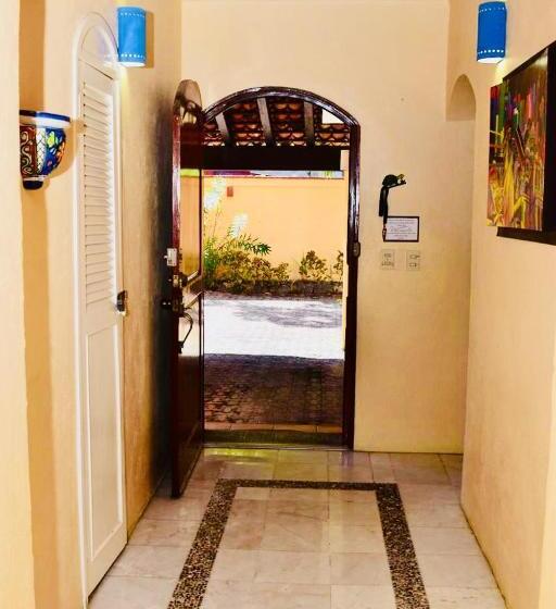 ガーデンビュースタンダード４ベッドルーム, Villa Para 5 Personas 4 Adultos Y 1 Menor En Hotel Tsoro Ixtapa Wifi Gratis
