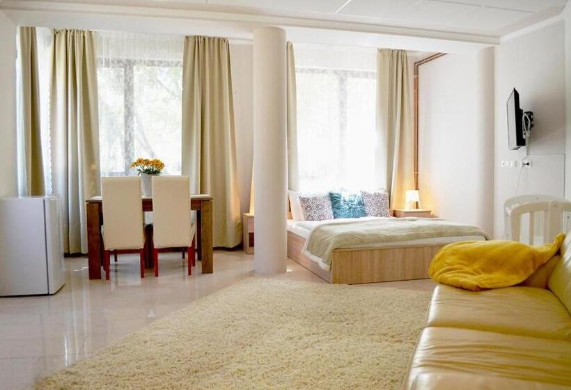 Номер Deluxe, Gyula Wellness Villa