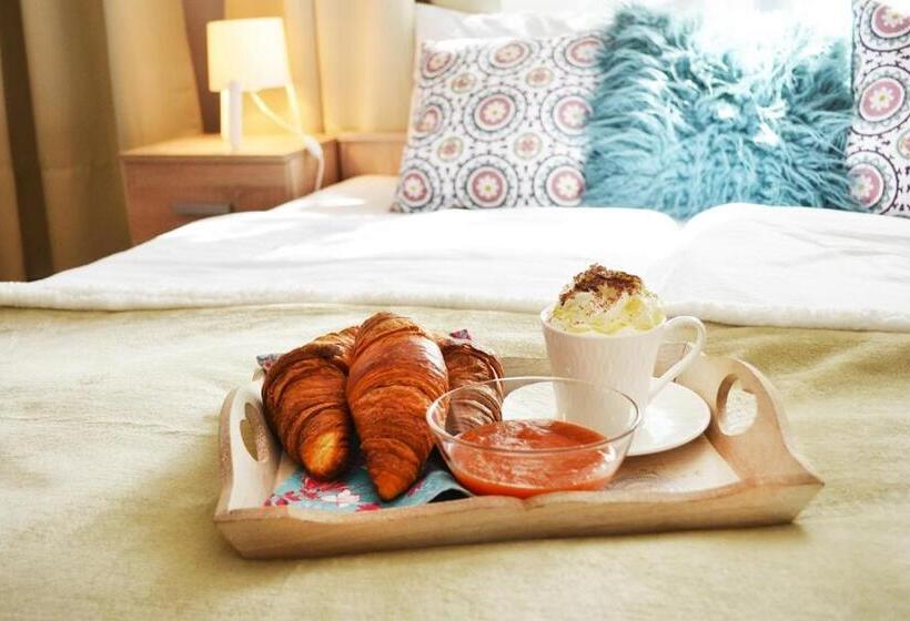 Номер Deluxe, Gyula Wellness Villa