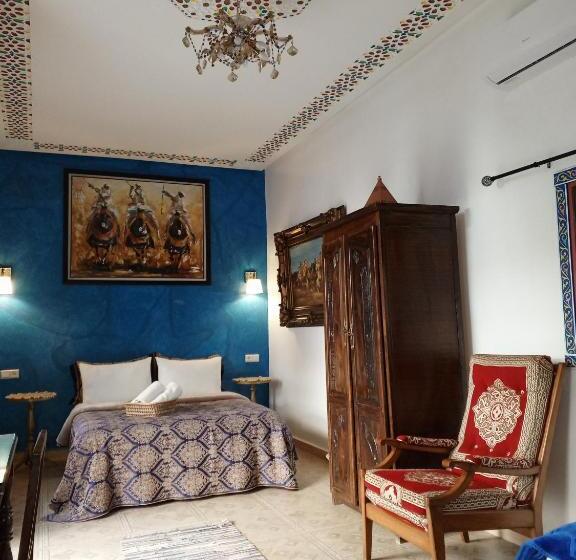 חדר סטנדרט לארבעה, Riad Dar Ouezzani
