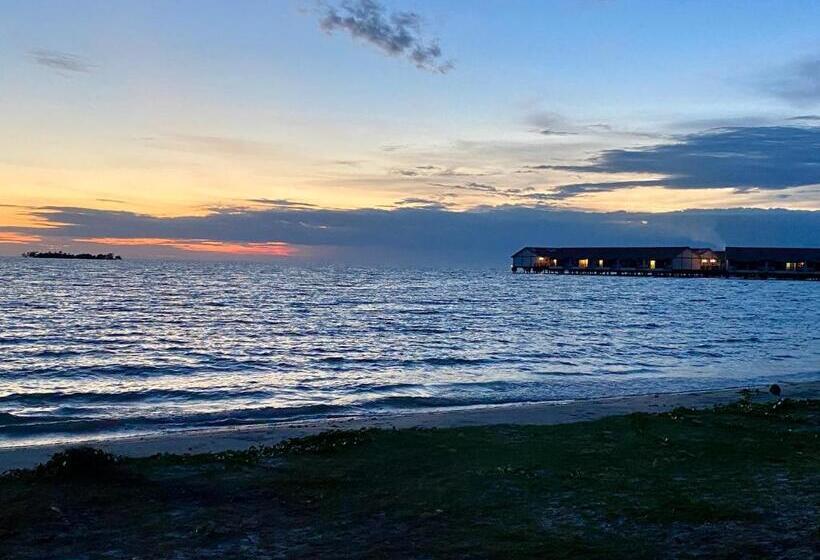プレジデントスイートルーム, Maison Seaview Suites Port Dickson