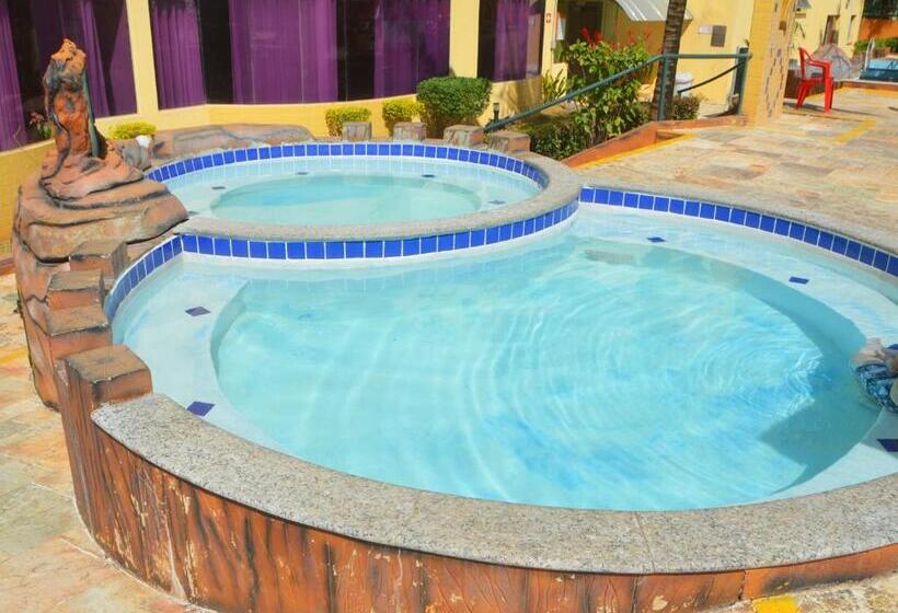 سوییت خانوادگی, Apartamento Flat Condomínio Thermas Place