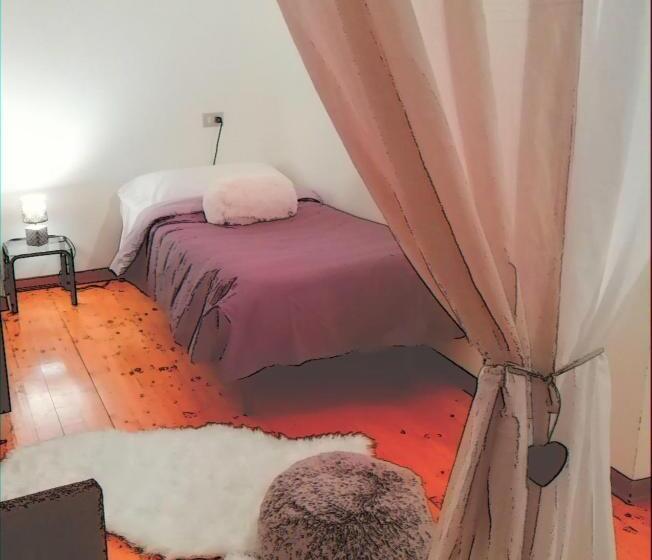 Трехместный Номер Стандарт с Балконом, Elison On The Lake B&b