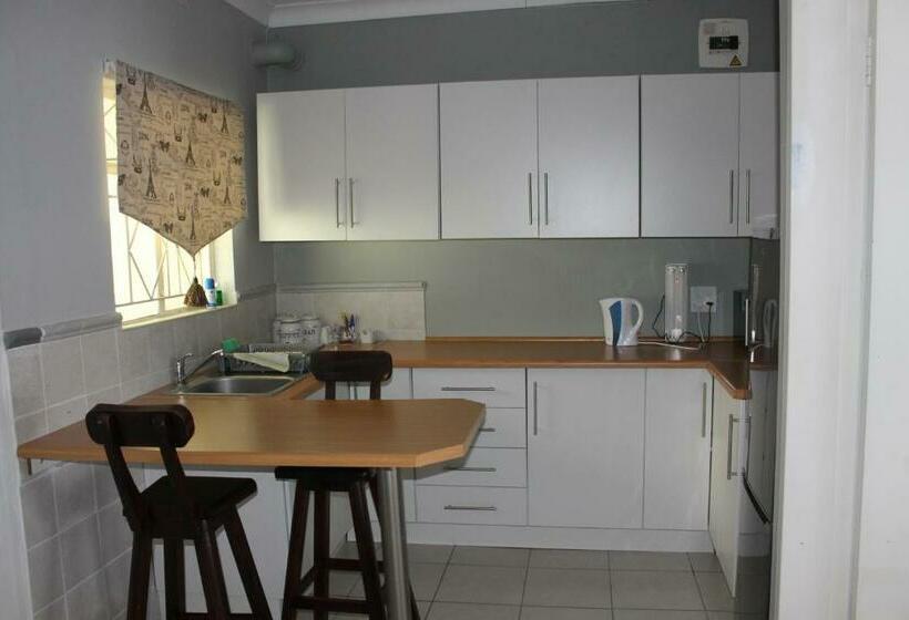 Семейный Номер, Berry Lane Guesthouse