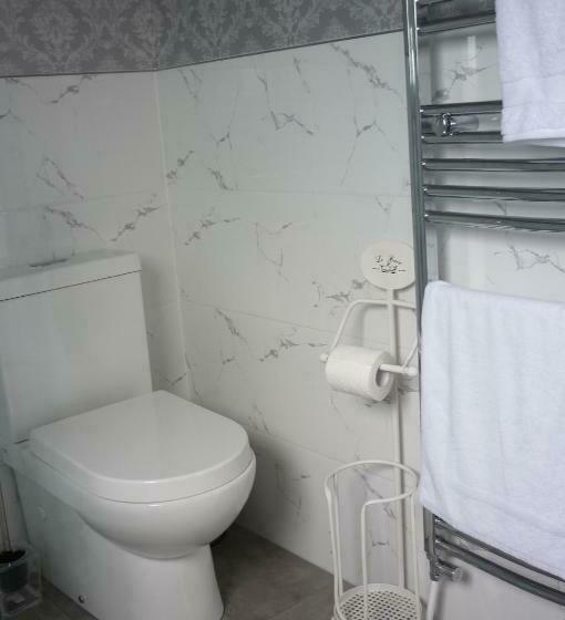 Номер Стандарт, Fossil Coast B&b