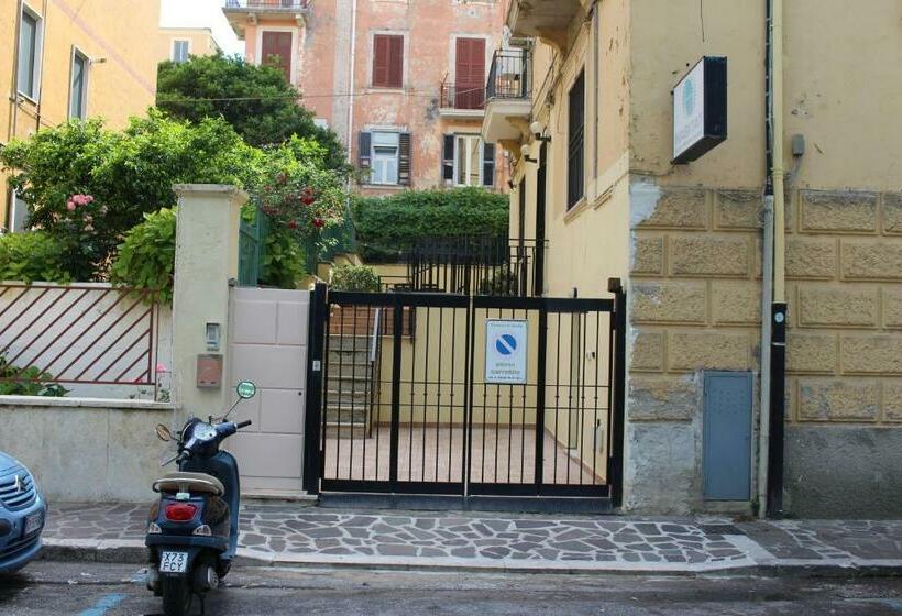 آپارتمان 2 خوابه, La Casa Dell Emigrante