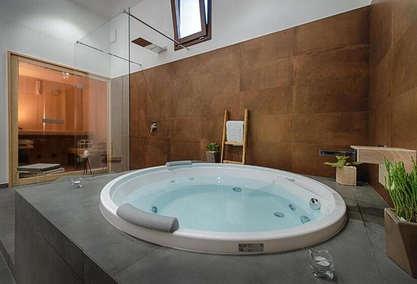 جناح سوبيريور, Sacratum B&b Suite Spa
