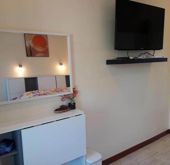 Бунгало Deluxe, Belinda Home
