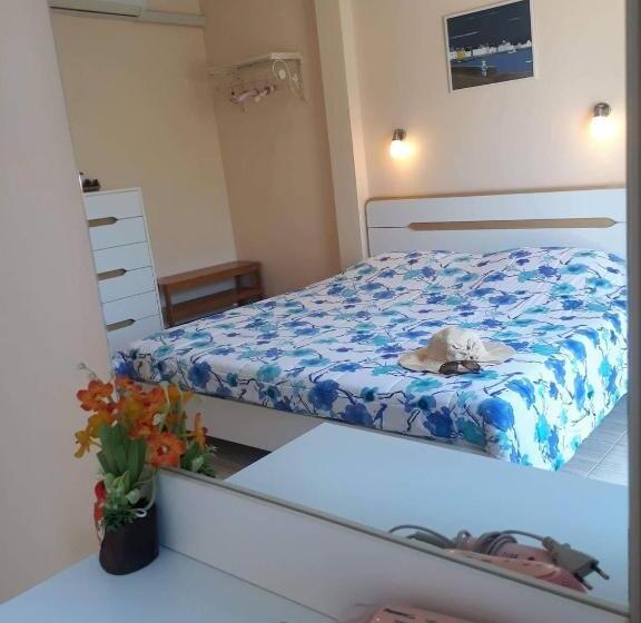 Бунгало Deluxe, Belinda Home