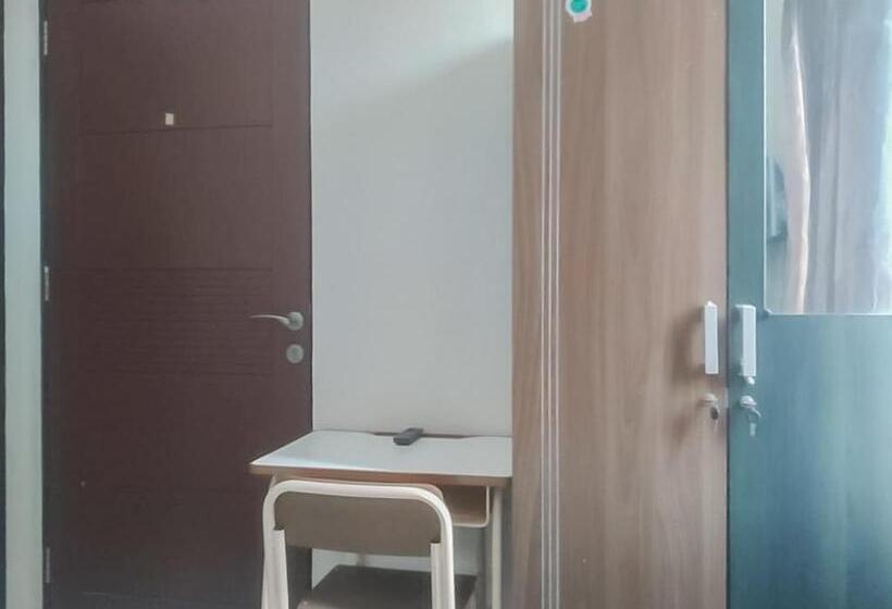 Номер Economy, Colombus Residence Karawang Mitra Reddoorz